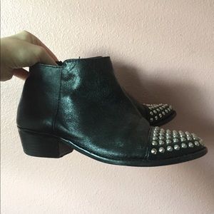 black studded steve madden booties 🖤
